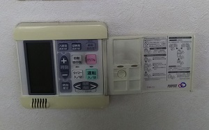 栃木県宇都宮市M様、交換工事前の床暖房リモコン、FHR-13